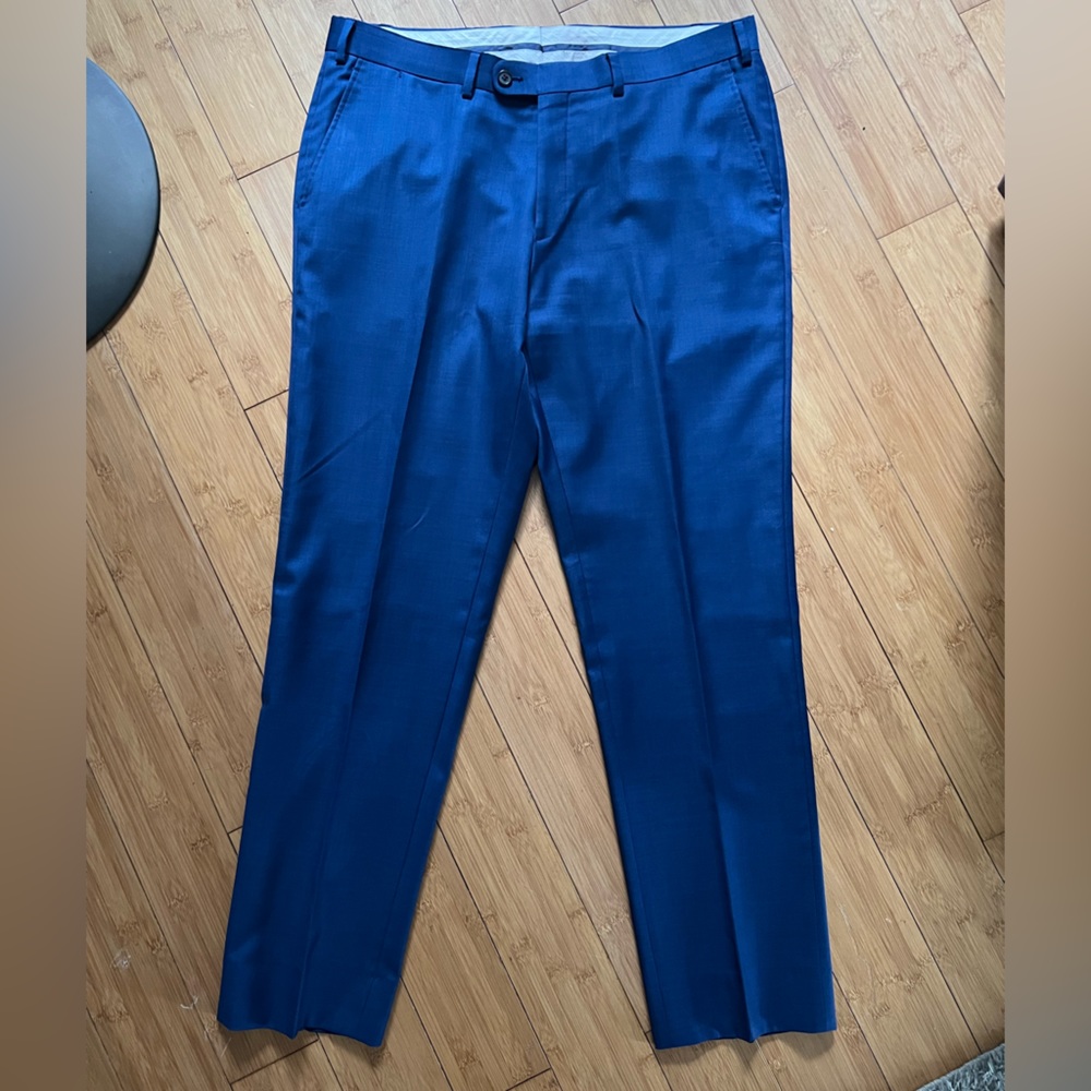Suitsupply Brescia Pants. Excellent used condition. 36x30 navy/blue